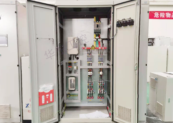 電氣控制柜內(nèi)部細節(jié)